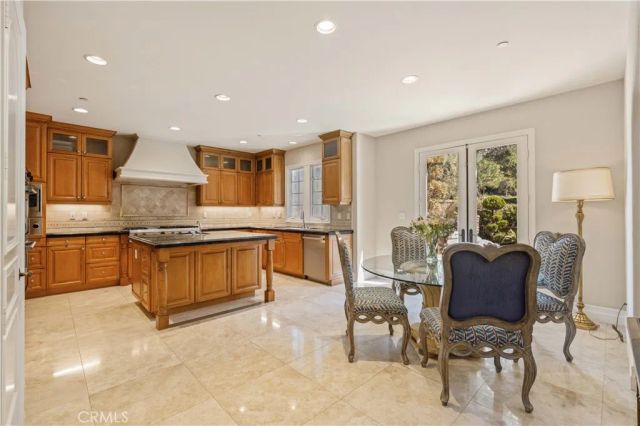 20 Blue Summit, Irvine, CA 92603