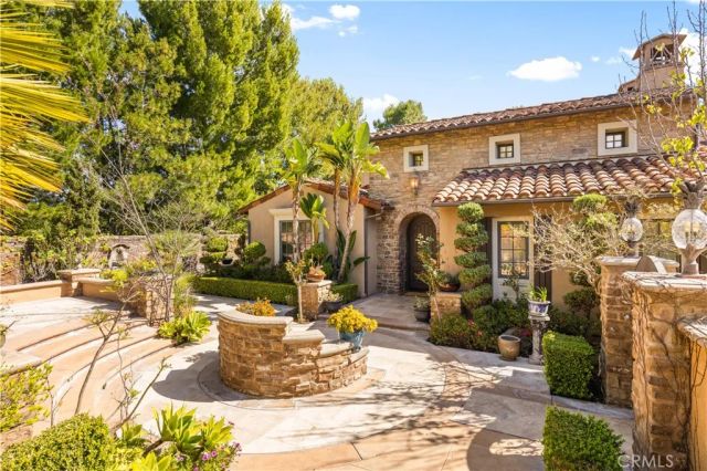 20 Blue Summit, Irvine, CA 92603