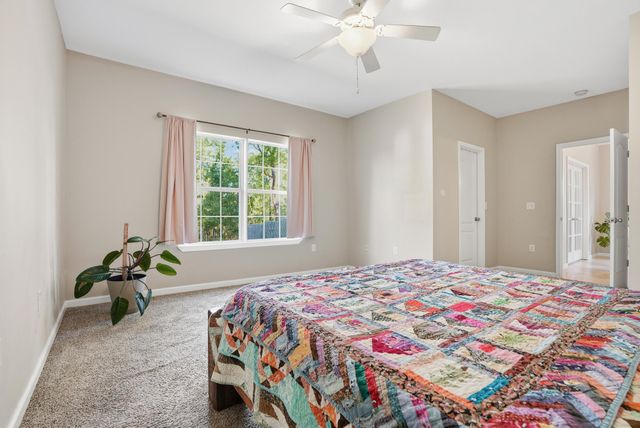 2457 S Lakeview Drive, Crestview, FL 32536