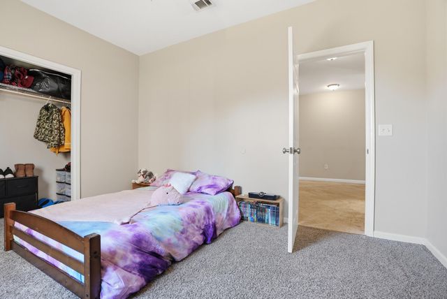 2457 S Lakeview Drive, Crestview, FL 32536