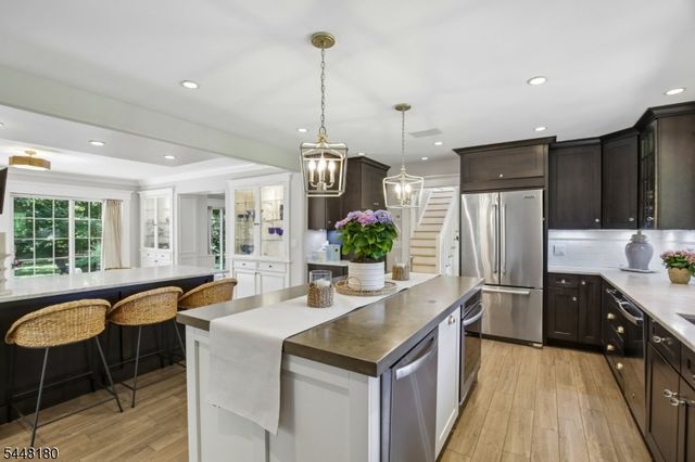2 Jared Ct, Randolph Twp., NJ 07945
