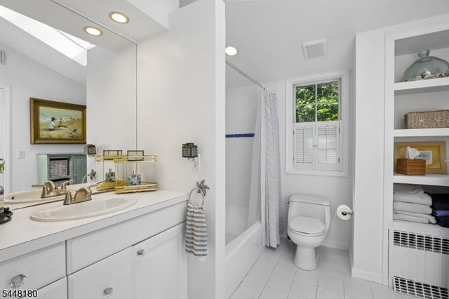 2 Jared Ct, Randolph Twp., NJ 07945