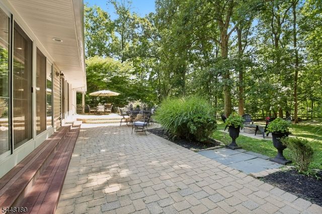 2 Jared Ct, Randolph Twp., NJ 07945