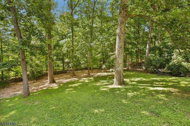 2 Jared Ct, Randolph Twp., NJ 07945