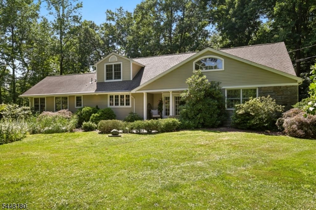 2 Jared Ct, Randolph Twp., NJ 07945