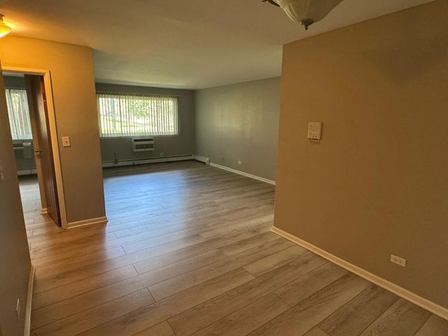 1477 Winslowe Drive 102, Palatine, IL 60074