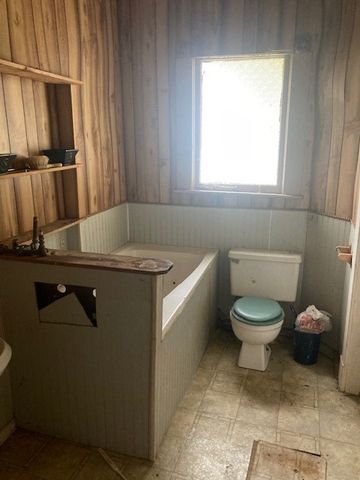 302 S Pearl Street, Mart, TX 76664