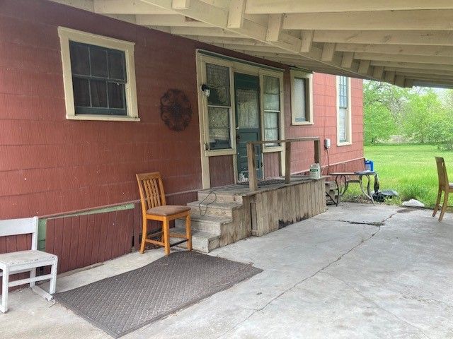 302 S Pearl Street, Mart, TX 76664