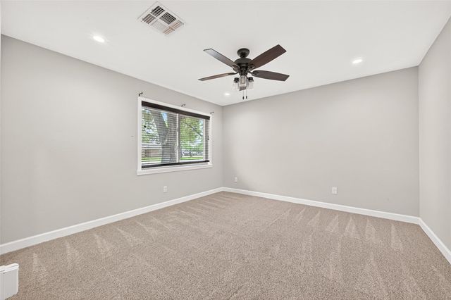 809 Bernard Avenue, Rosenberg, TX 77471
