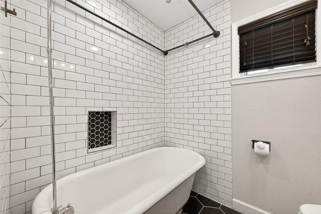 809 Bernard Avenue, Rosenberg, TX 77471