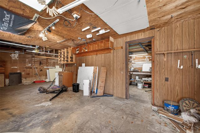 809 Bernard Avenue, Rosenberg, TX 77471