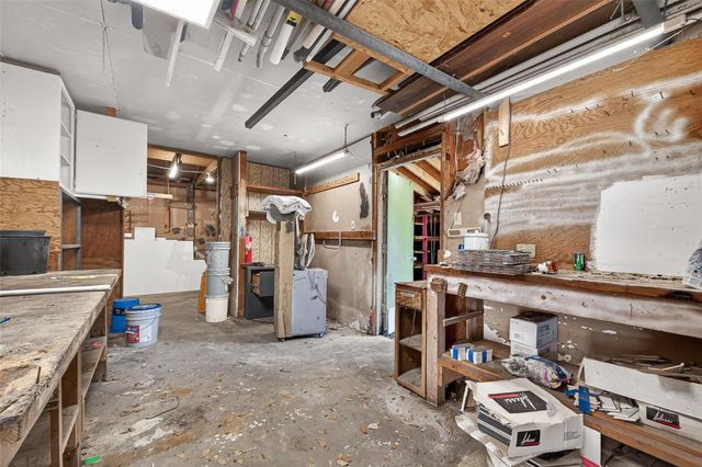 809 Bernard Avenue, Rosenberg, TX 77471