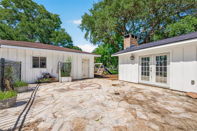 809 Bernard Avenue, Rosenberg, TX 77471