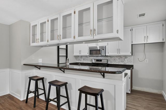 117 Perraud Dr, Folsom, CA 95630