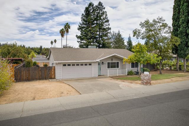 117 Perraud Dr, Folsom, CA 95630