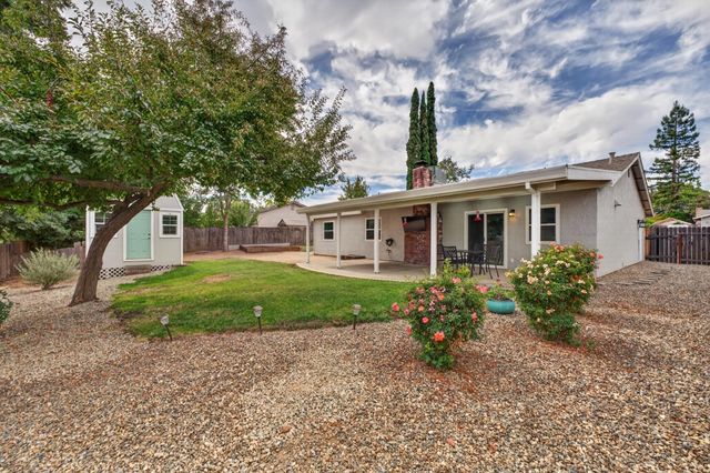 117 Perraud Dr, Folsom, CA 95630
