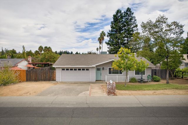 117 Perraud Dr, Folsom, CA 95630