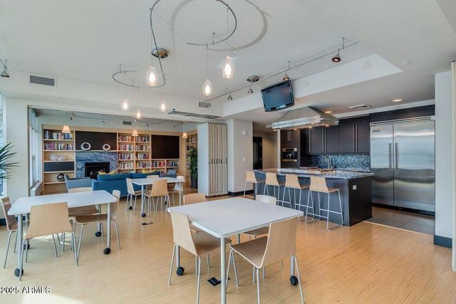140 E Rio Salado Parkway 412, Tempe, AZ 85281