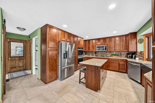 56680 County Road 19, Bristol, IN 46507