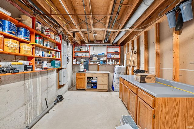56680 County Road 19, Bristol, IN 46507