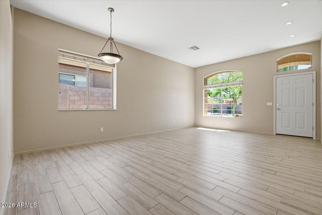 4606 E CHISUM Trail, Phoenix, AZ 85050