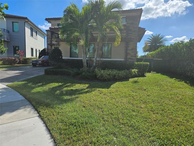 10768 Azul Lane, Parkland, FL 33076