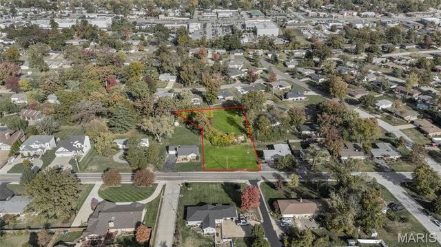 10225 E Watson Road, St Louis, MO 63127