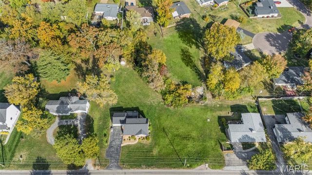 10225 E Watson Road, St Louis, MO 63127