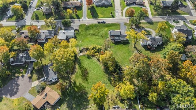 10225 E Watson Road, St Louis, MO 63127