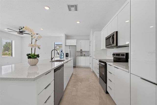 6336 CHORUS DRIVE, Mascotte, FL 34753