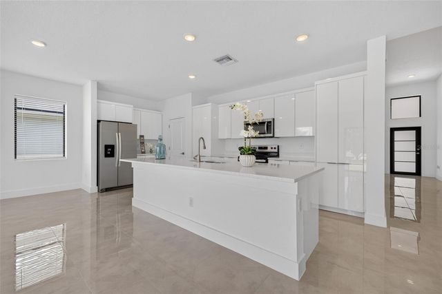 6336 CHORUS DRIVE, Mascotte, FL 34753