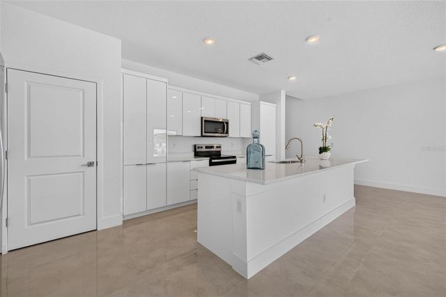 6336 CHORUS DRIVE, Mascotte, FL 34753