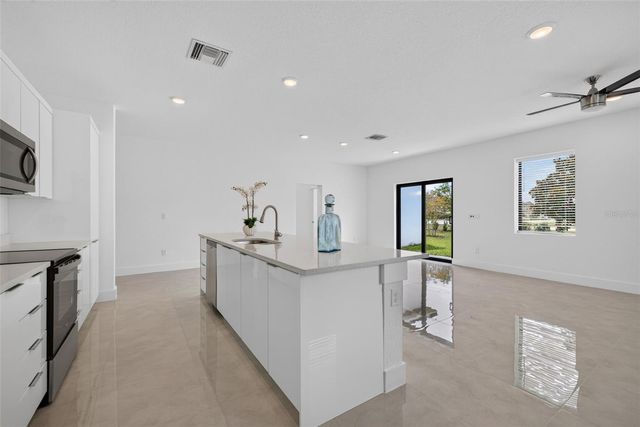 6336 CHORUS DRIVE, Mascotte, FL 34753