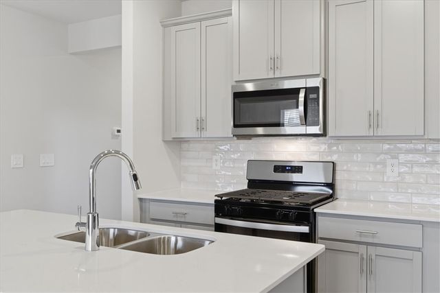 605 Hollybank Street, Fountain Inn, SC 29644