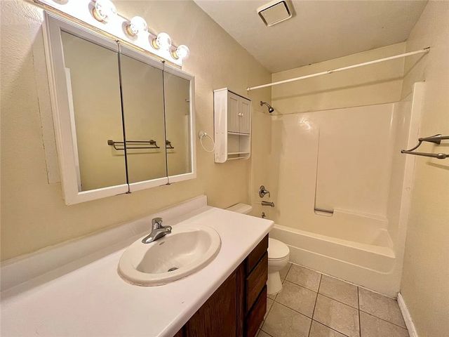 1037 Caroline Street, Billings, MT 59105