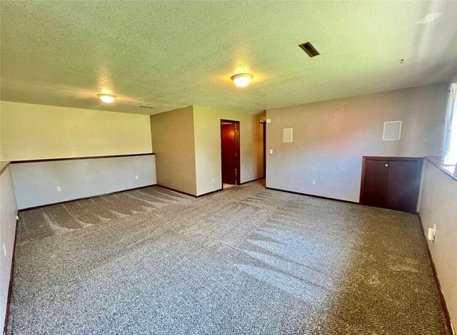1037 Caroline Street, Billings, MT 59105