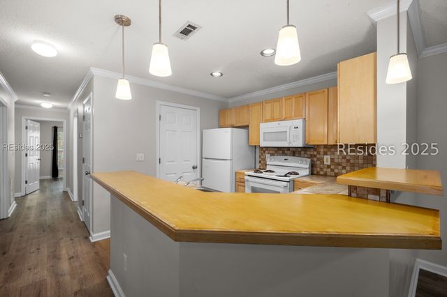 100 Kensington Blvd Apt 405, Bluffton, SC 29910