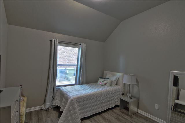 604 Cedarview Drive, Garland, TX 75040