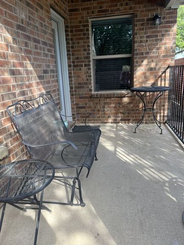 604 Cedarview Drive, Garland, TX 75040