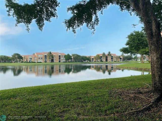 7755 Yardley Drive 112, Tamarac, FL 33321