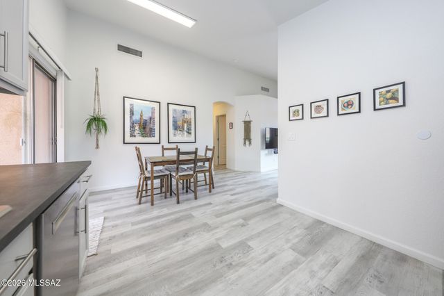 2353 W Silverbell Oasis Way, Tucson, AZ 85745