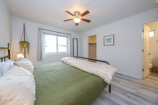 2353 W Silverbell Oasis Way, Tucson, AZ 85745