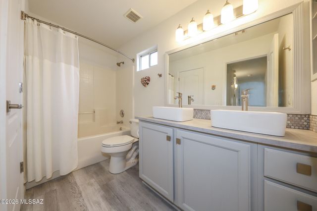 2353 W Silverbell Oasis Way, Tucson, AZ 85745