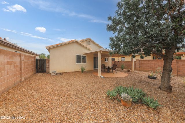 2353 W Silverbell Oasis Way, Tucson, AZ 85745