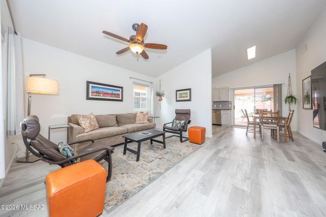 2353 W Silverbell Oasis Way, Tucson, AZ 85745