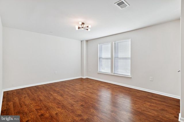 21 FENWICK DR, Fredericksburg, VA 22406