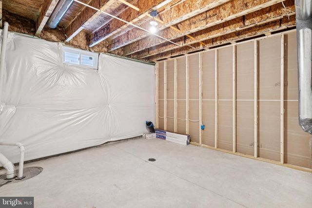 21 FENWICK DR, Fredericksburg, VA 22406