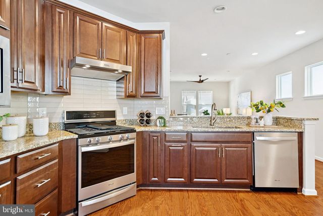 21 FENWICK DR, Fredericksburg, VA 22406