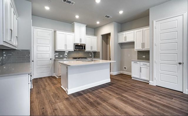 336 Almanor Street, Lewisville, TX 75056