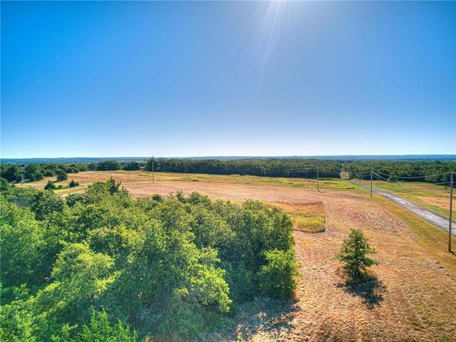 13745 Rockys Way, Arcadia, OK 73007